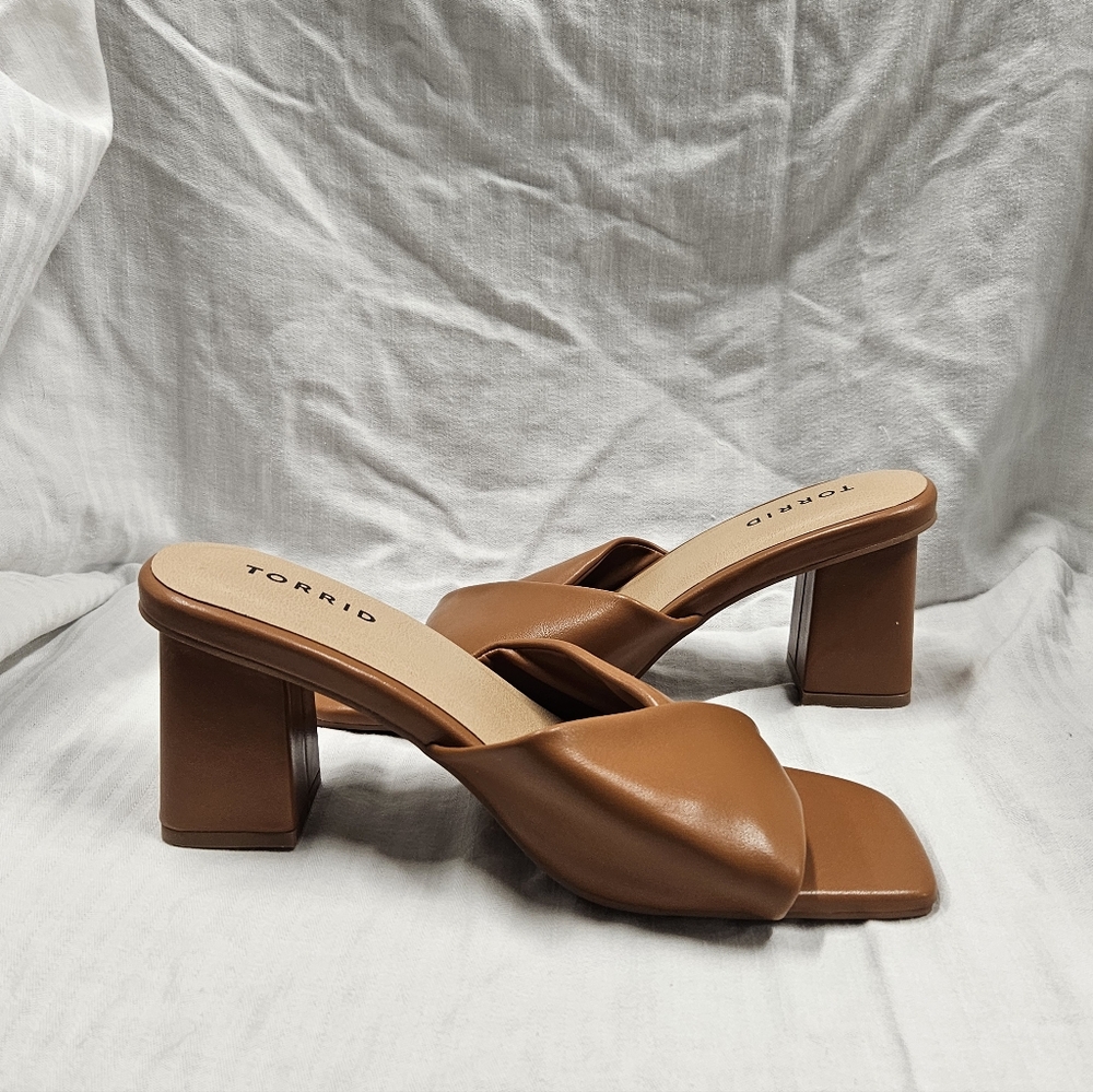 Torrid Size 8 Brown Twist Front Heeled Mule - Picture 4 of 5